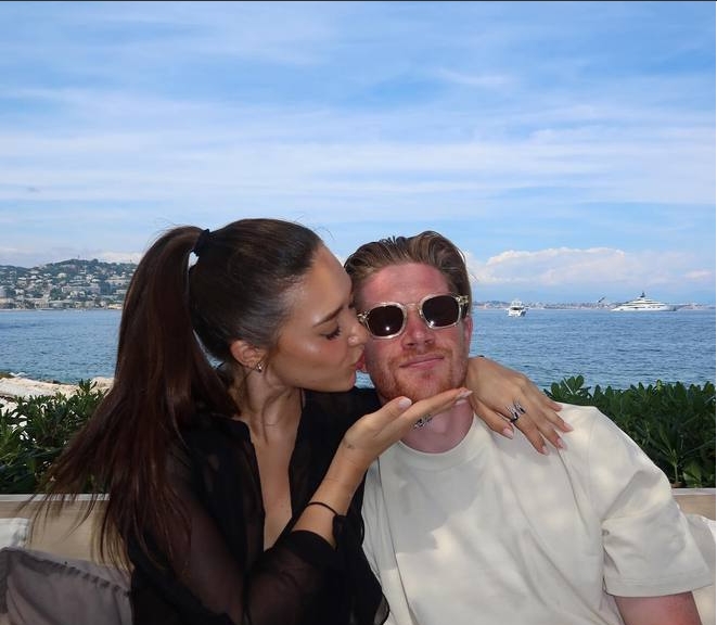 开云app在线下载-德布劳内重要时刻刷新纪录，C9带队取胜！引发球迷热议-开云app在线下载